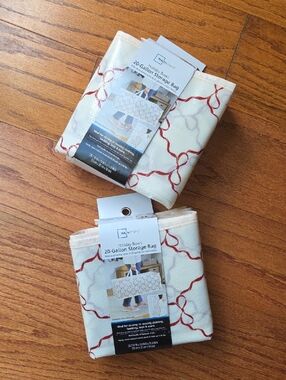 Mainstays Cream Storage Bags with Red Bow Chain Pattern (Set of 2)